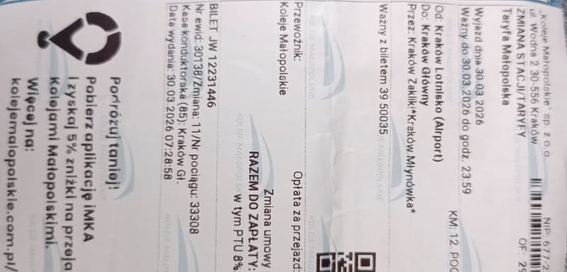 Plecak z tabletem i dyplomem - Zdjęcie 1